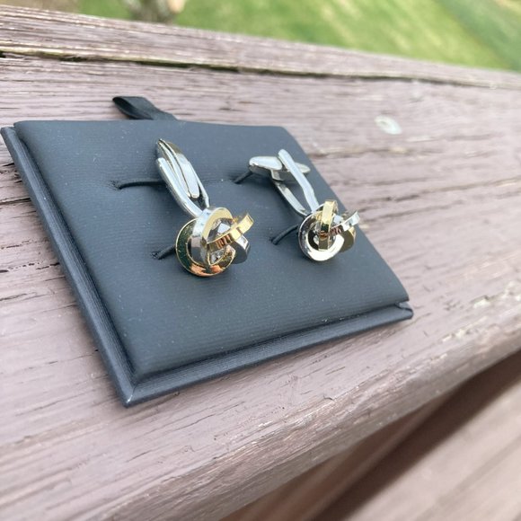 New Two Tone Silver and Gold Knot Cufflinks with Cufflink Case - Picture 3 of 5